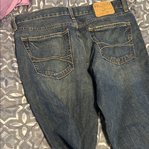 Hollister Denim - Hollister women’s Relaxed Fit Dark Blue Jeans